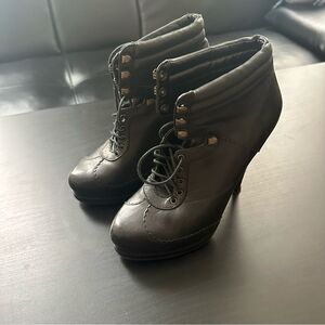 Steve Madden leather heels in black 7.5